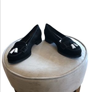 BRAND NEW - TALBOTS Black Suede with tassel details size 10. Gorgeous!